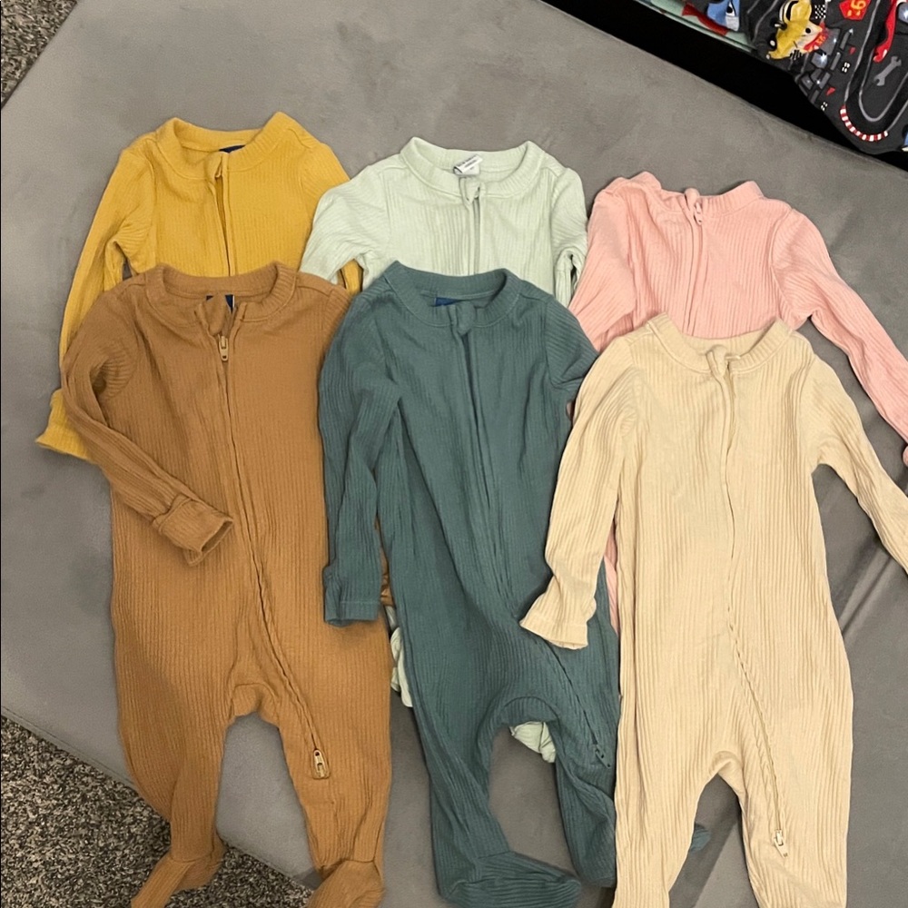 Old navy ribbed sleepers